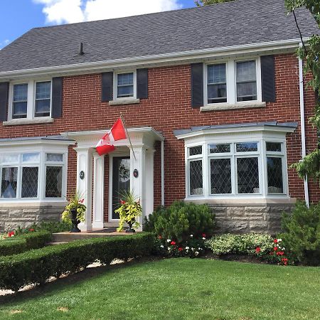 Robinsong Bed & Breakfast Thorold ภายนอก รูปภาพ