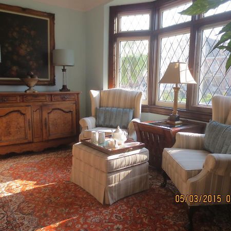 Robinsong Bed & Breakfast Thorold ภายนอก รูปภาพ