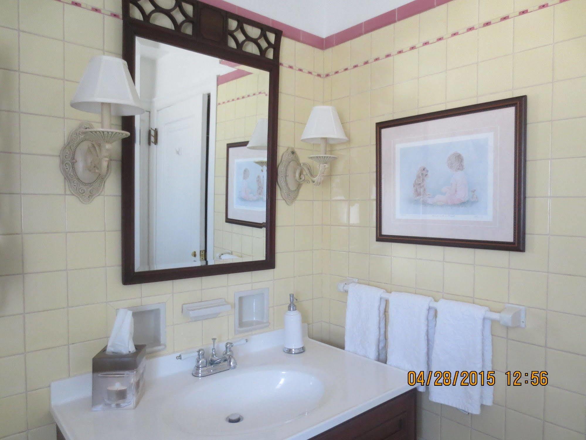 Robinsong Bed & Breakfast Thorold ภายนอก รูปภาพ