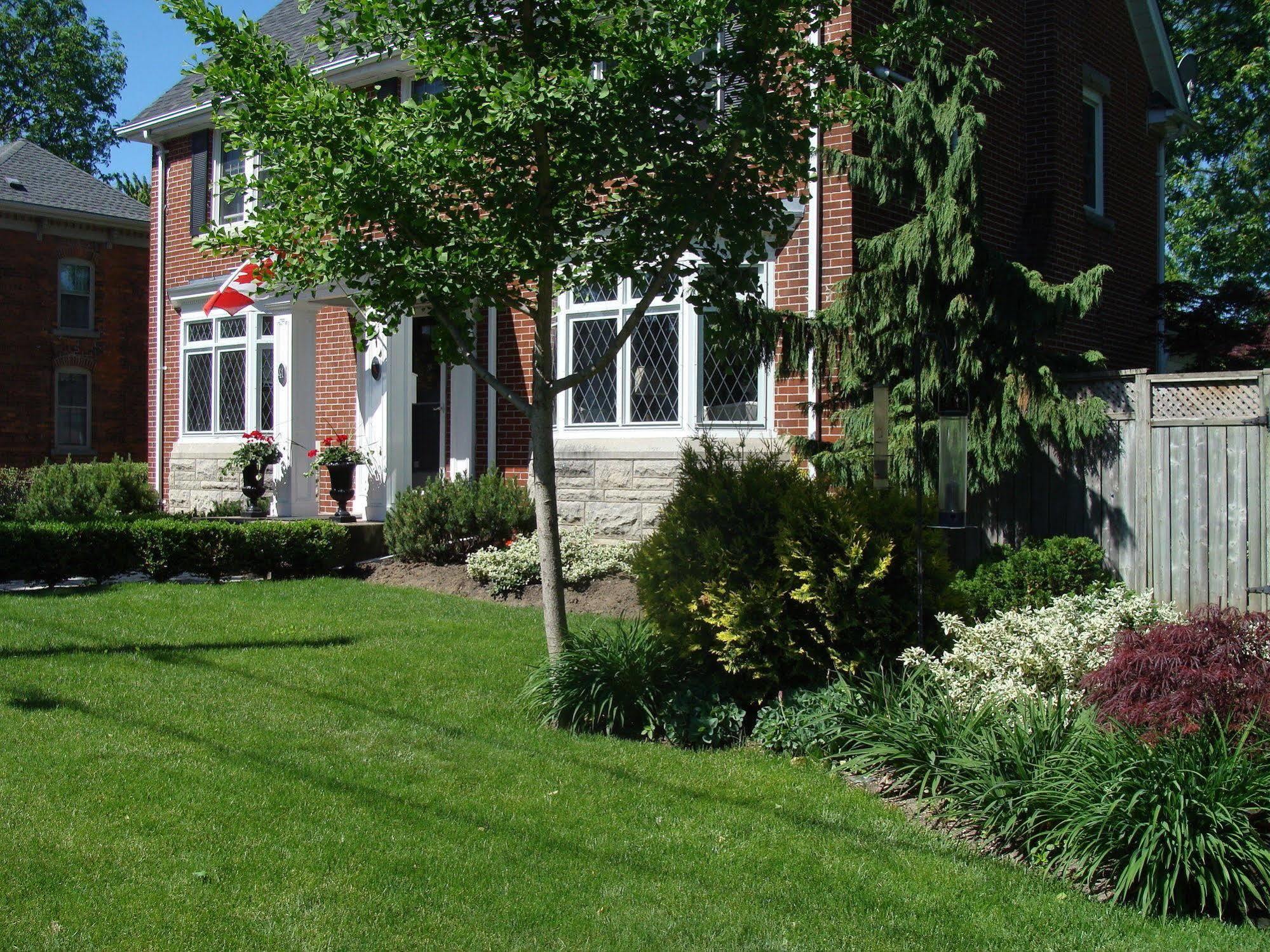 Robinsong Bed & Breakfast Thorold ภายนอก รูปภาพ