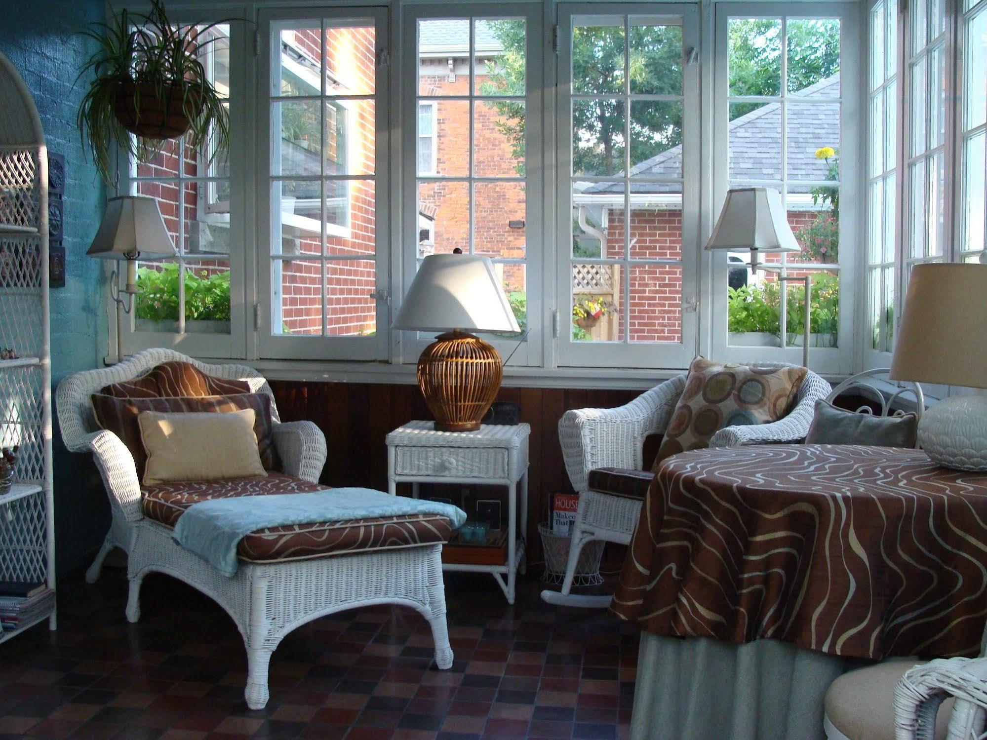 Robinsong Bed & Breakfast Thorold ภายนอก รูปภาพ